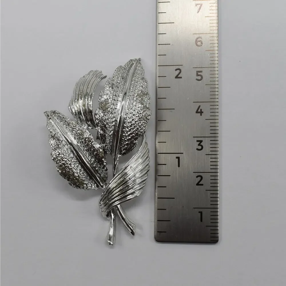 Vintage Silver Tone Leaf Cluster Bouquet Brooch Pin Cottagecore / Boho Vibes